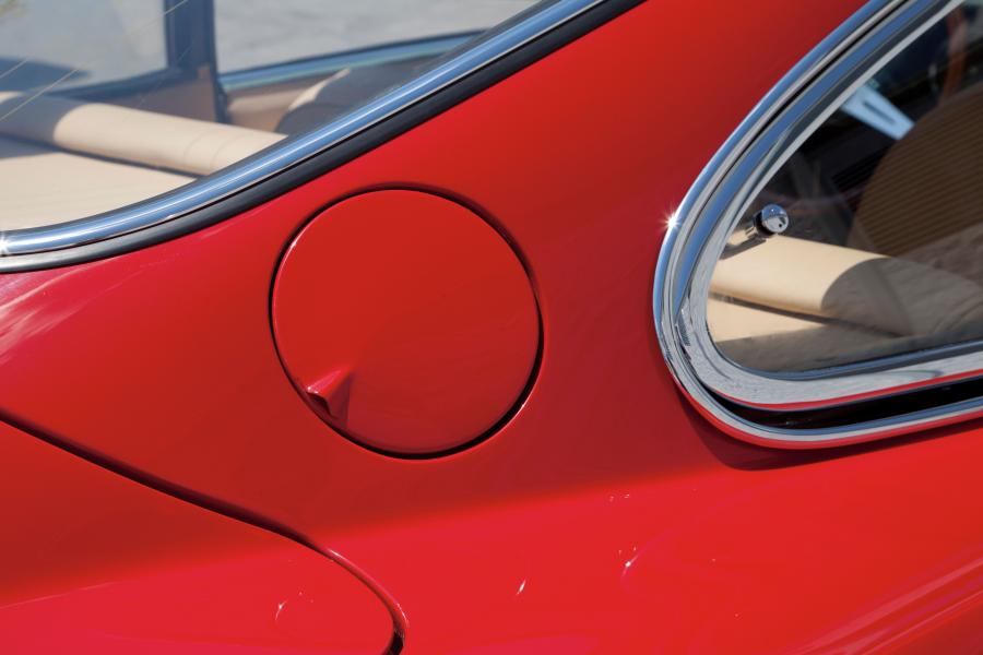  Lamborghini 400 GT 2+2 1966 года  (фото 21 из 42)